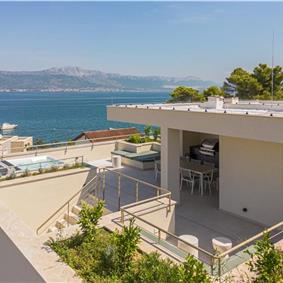 4 Bedroom Luxury Villa with Heated Pool and boat mooring, Ciovo near Trogir – Sleeps 8
